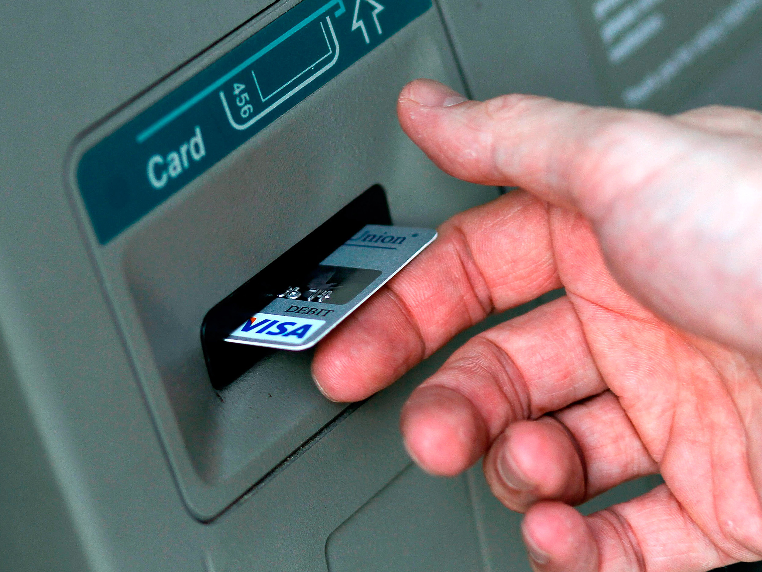 Do All Atm Machines Charge Fees