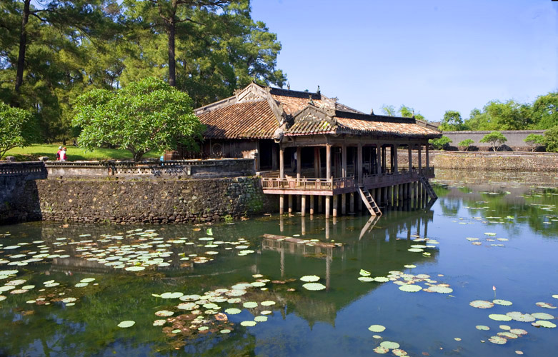 Hue- Perfume River- Thien Mu Pagoda – Imperial Citadel – Tu Duc’s King Tomb- Hoi An