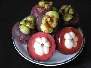 Top fruits must try in Vietnam